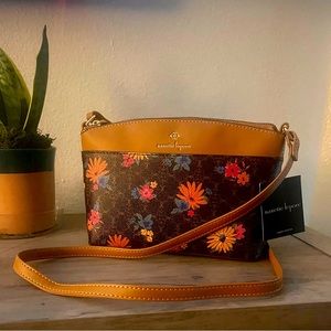 ✨NWT✨ Nanette Lepore 🌸Floral🌺 Risley Crossbody bag